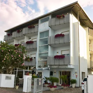 https://hotel-souvenir-cervia.emilia-romagnahotels.net