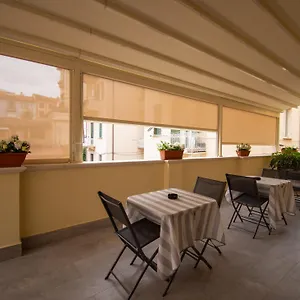 https://le-camere-nel-corso.hotelitalianriviera.com